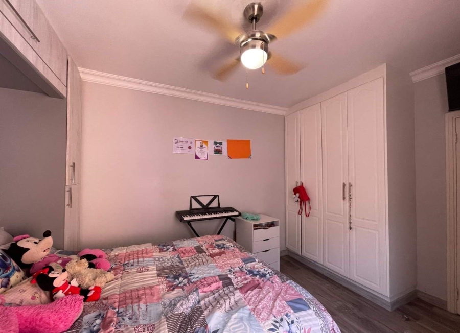 3 Bedroom Property for Sale in Seemeeu Park Western Cape